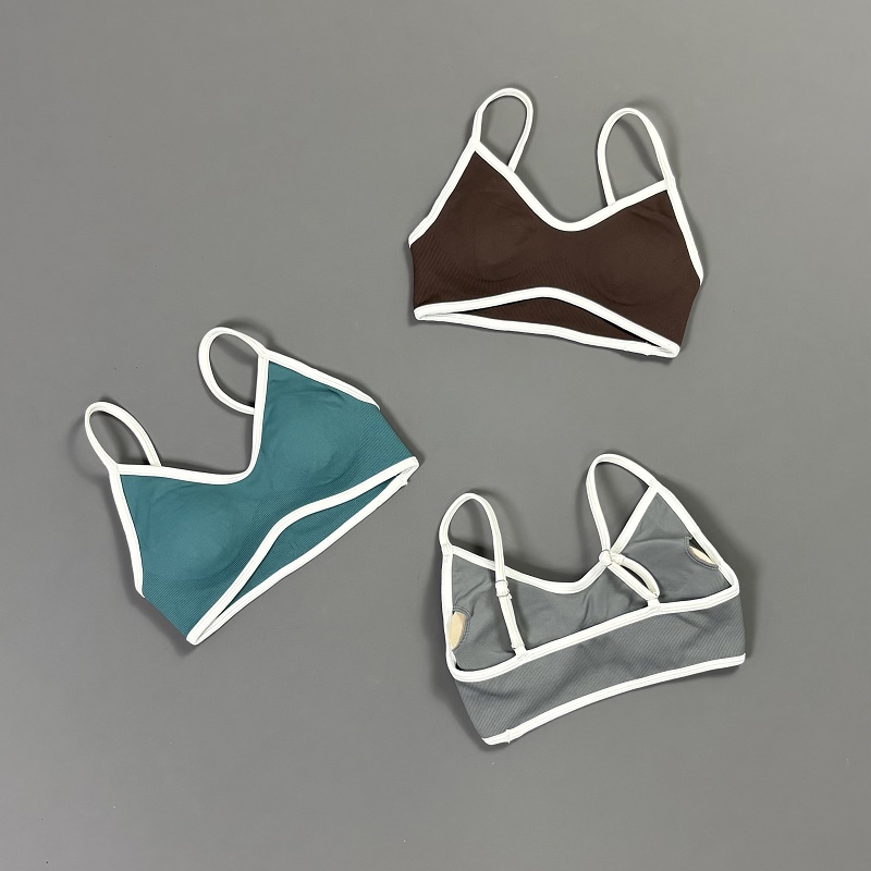 Women Contrastline Yoga Bra V  - Crop Top Crochet のレビューと価格