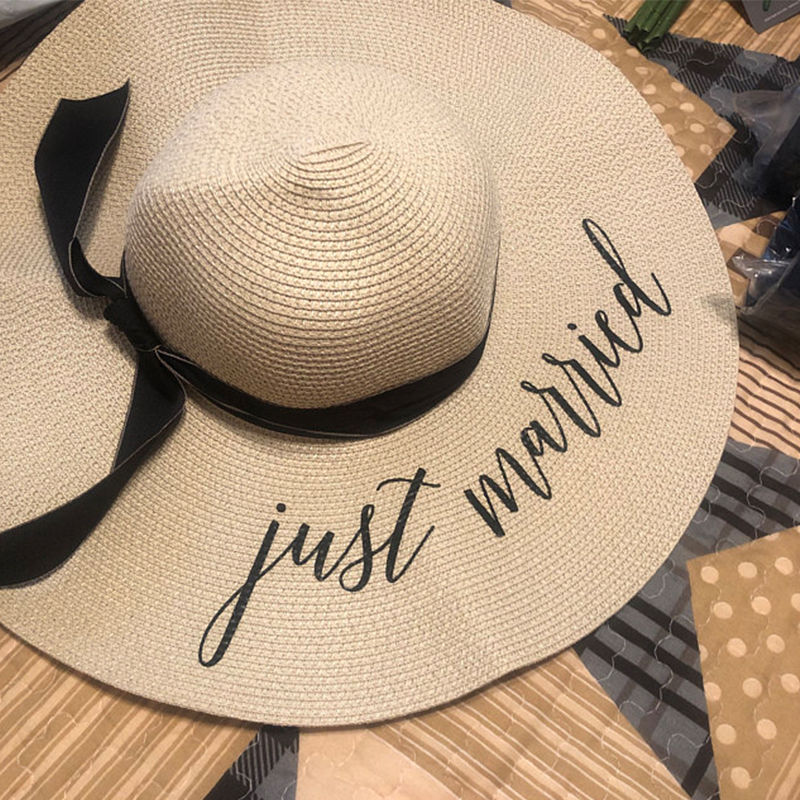 Personalized Custom Last Name  - Hat Floppy Wide のレビューと価格